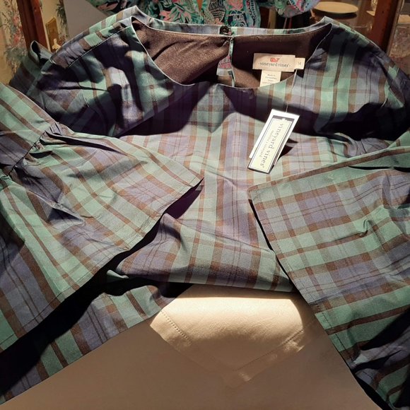 ********* PRICE DROP    Vineyard Vines Blackwatch Flutter Sleeve Top - Picture 9 of 14